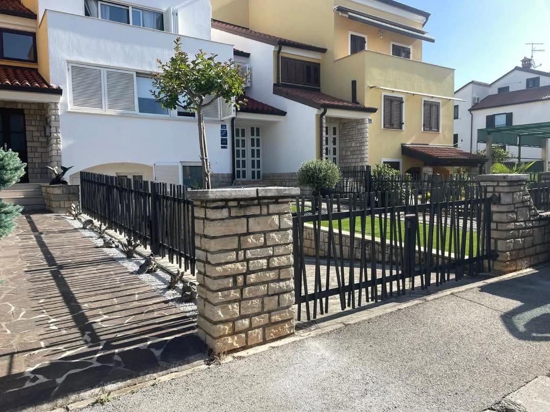 Kadenca Lägenhet Umag Rum bild